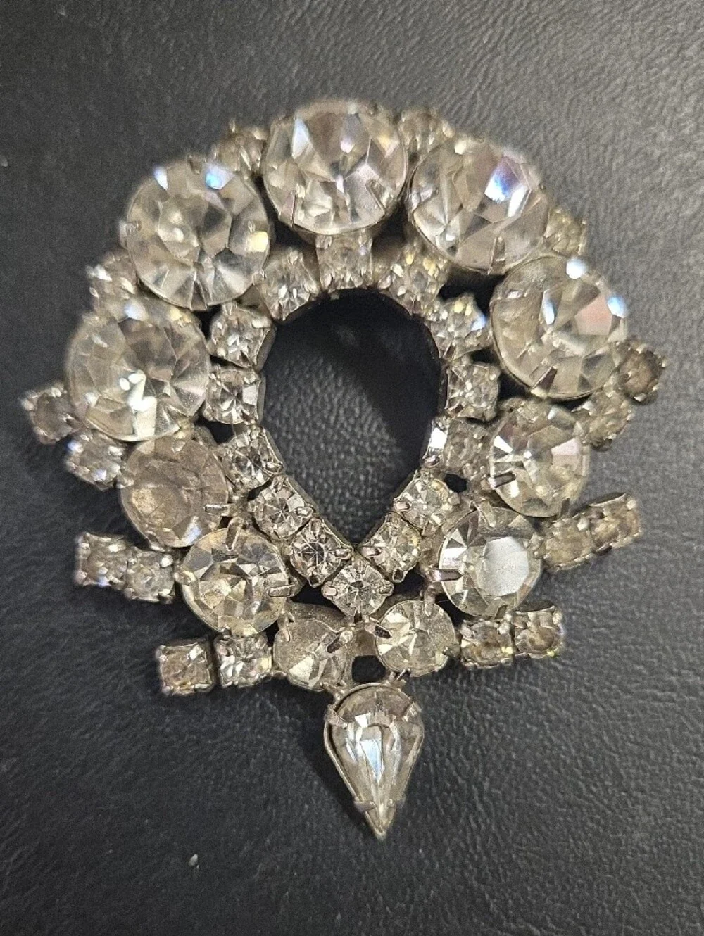 unknown silver tone
